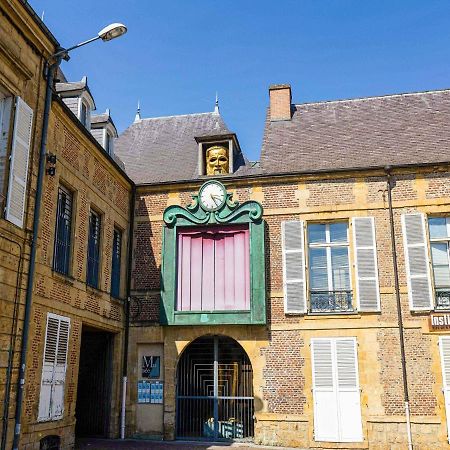 Apartment A Stone S Throw From The Town Center Charleville-Mézières Extérieur photo