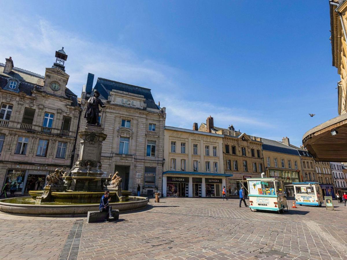 Apartment A Stone S Throw From The Town Center Charleville-Mézières Extérieur photo